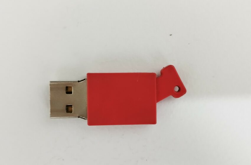  No name 8GB USB Stick Repair, with AU6989SNL/AU6989SN-GTA Controller
